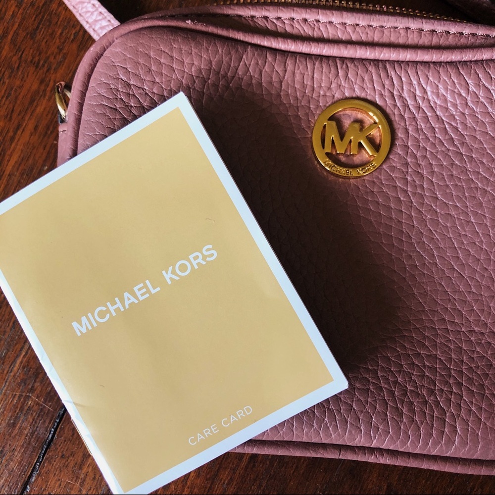 Michael Kors cross-body purse - Picture 2 of 4